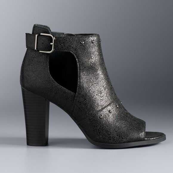 Simply Vera Vera Wang Shoes - Simply Vera Wang NWOT shiny peep toe booties